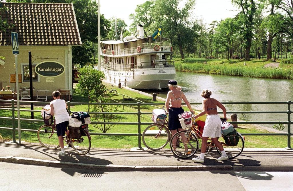 Stf Glasbruket Hostel & Apartments Borensberg Εξωτερικό φωτογραφία